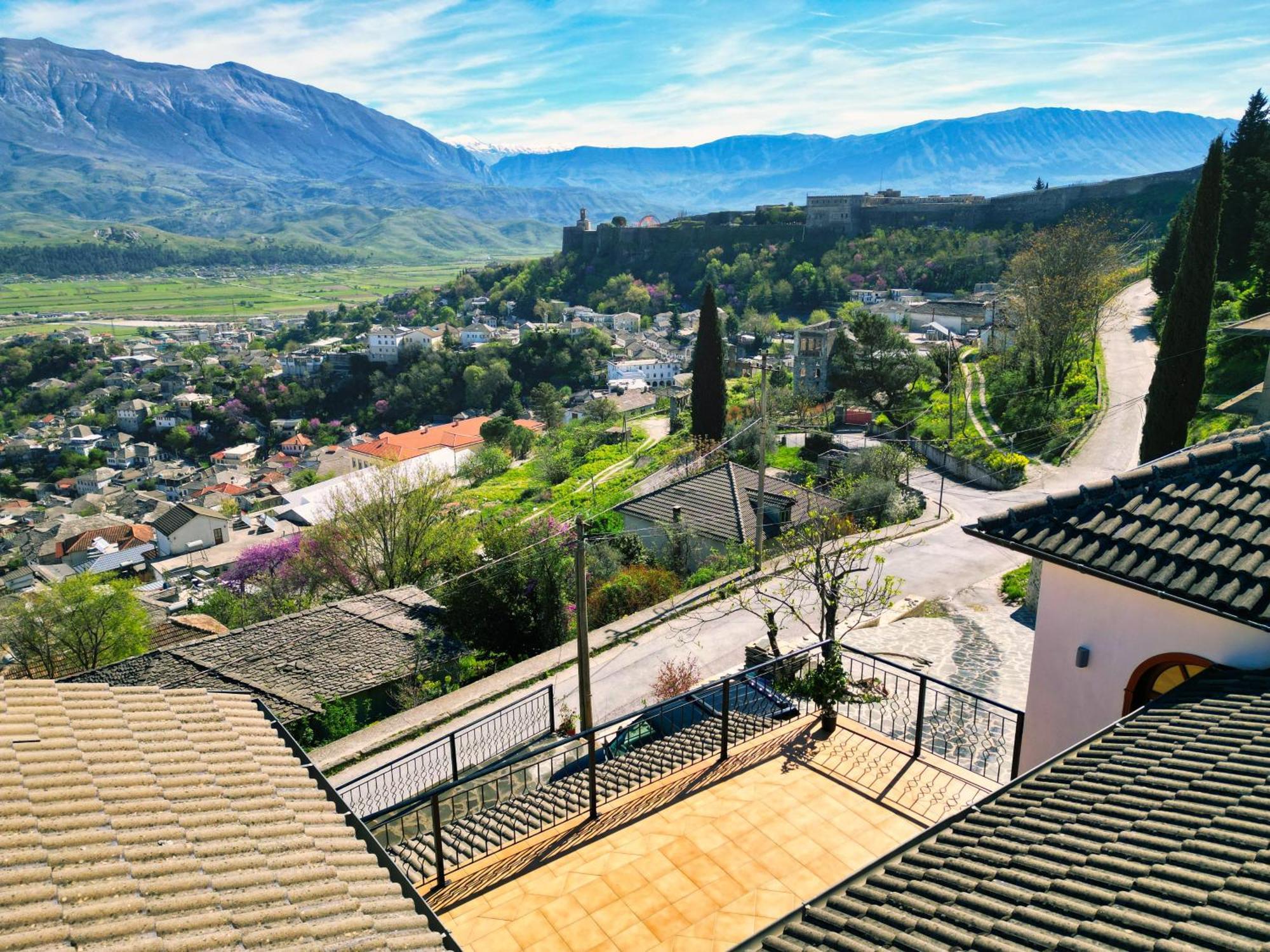 Emblematic House Apartment 4 Gjirokaster Luaran gambar